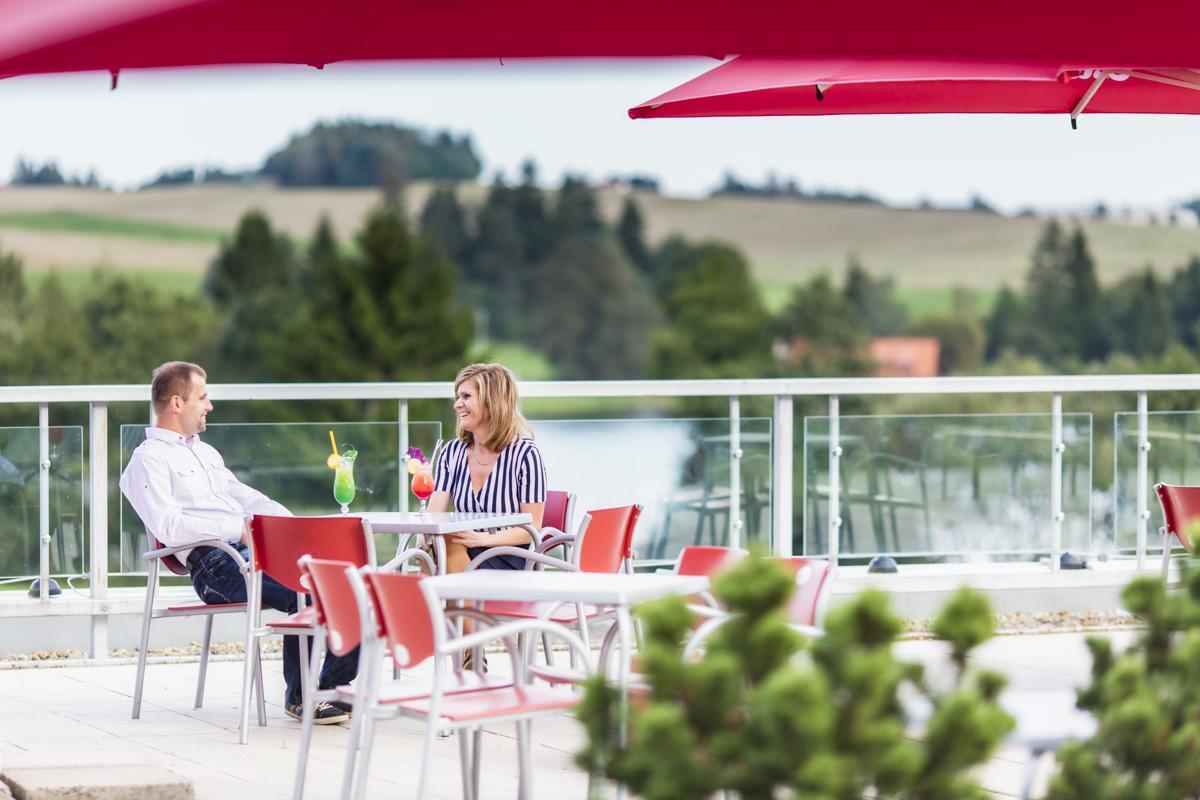 Hotel Skalsky Dvur Bystrice nad Pernstejnem Exteriör bild